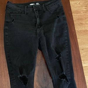 Size 6 old navy rockstar super skinny high rise distressed black jeans